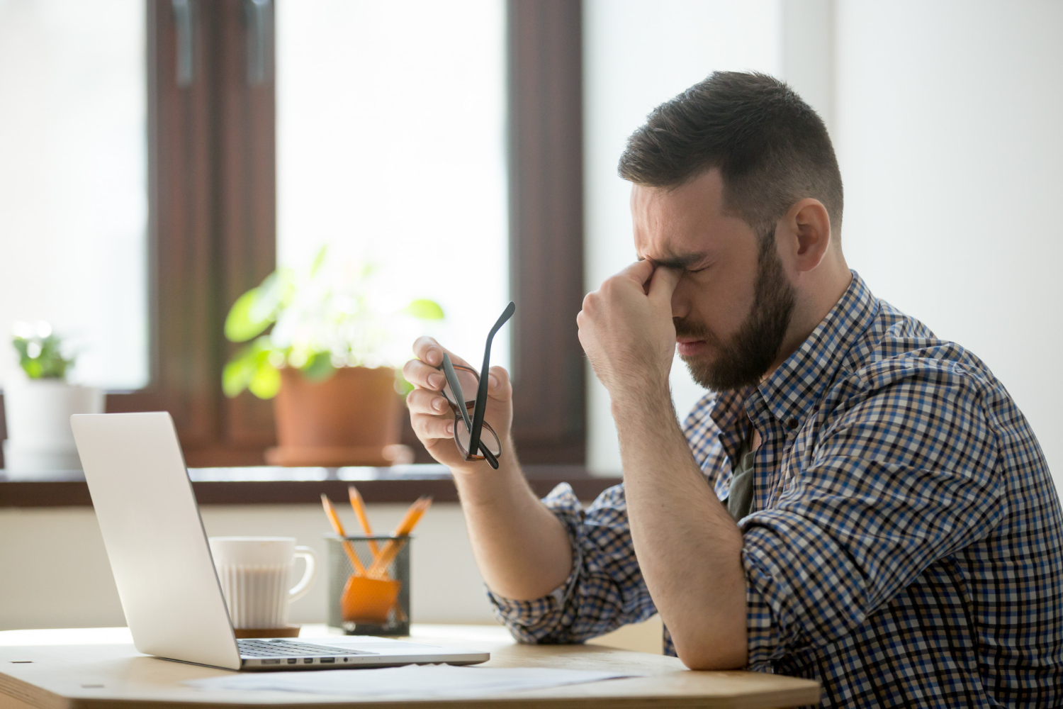 man suffering from chronic pain and seeking ketamine therapy